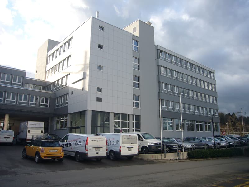 Büro-, Gewerbe-, oder Lagerflächen beim Bahnhof Glattbrugg, Rümlang