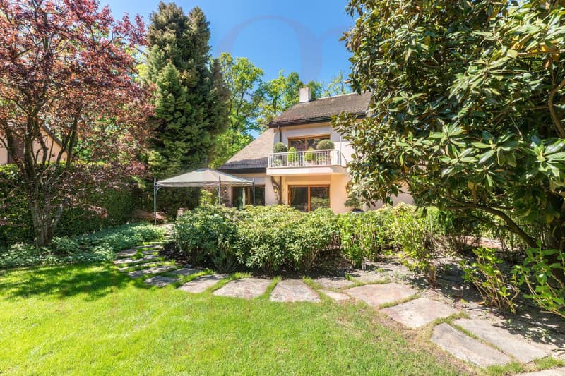 Belle villa avec piscine intérieure, Carouge GE ...