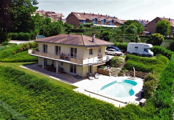 Villa Individuelle Avec Piscine Et Vue Panoramique Yverdon Les